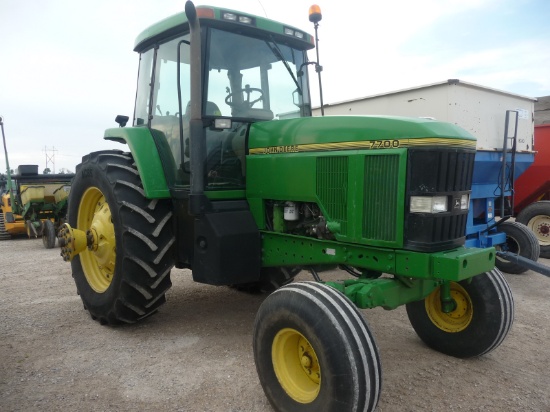 JD 7700 2WD