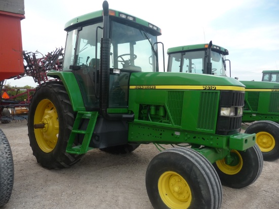 JD 7410 2WD