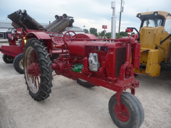 Farmall F12