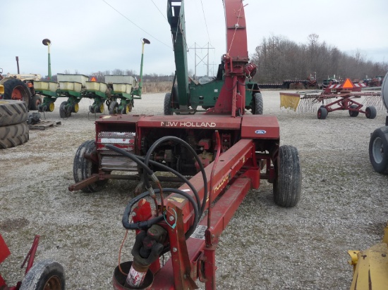 Ford NH 790 forage chopper
