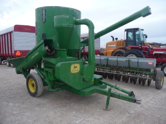 JD 400 grinder mixer