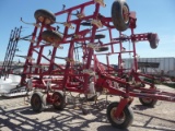 Wil-Rich Quad 5 field cultivator
