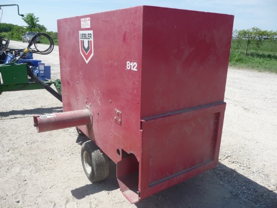 Uebler 812 power grain cart
