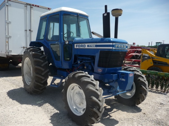 Ford 7700 MFWD