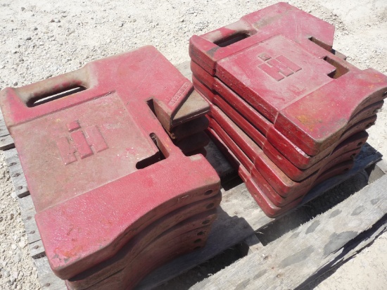 IH 100# weights