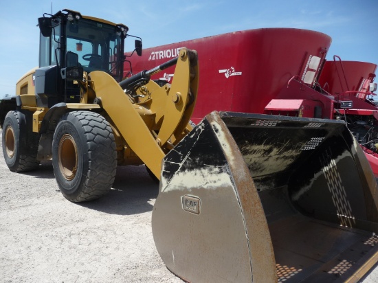 Cat 930M end loader