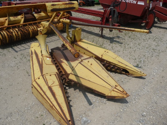 NH 824 corn head