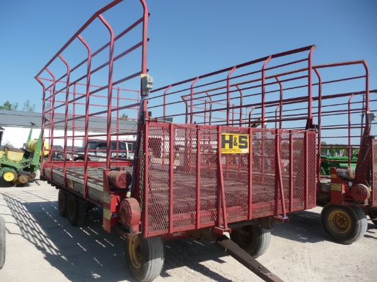 H&S self unloading bale wagon