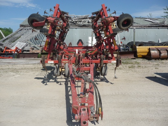 Krause 5630 field cultivator