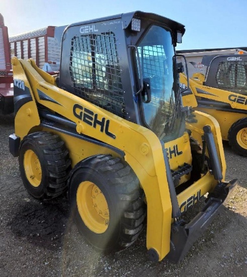 2017 Gehl R220 Skidsteer