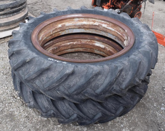Set of 13.9-36 Tires