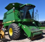 1991 John Deere 9500 Combine