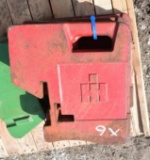 6 x IH 100 LBS Front Weights