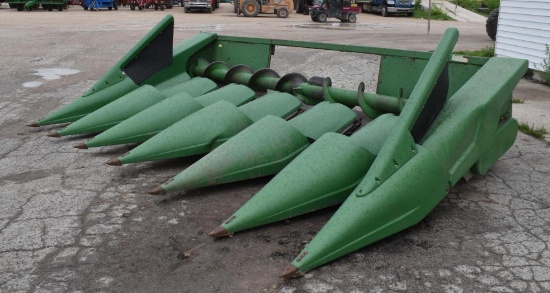 John Deere 643 Corn Head