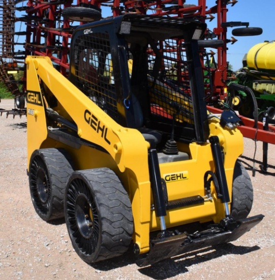 2021 Gehl R165 Skid Steer