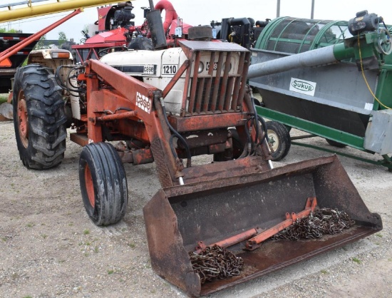 1978 Case 1210 w/ Loader