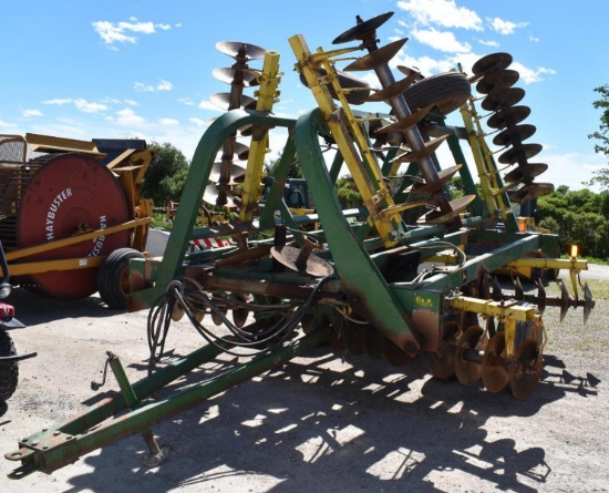 John Deere 230 Disk