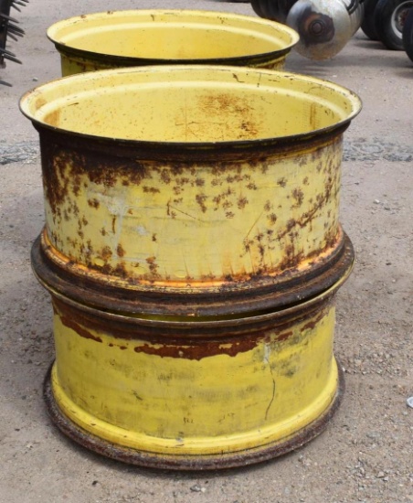 John Deere 34â€ Dual Rims