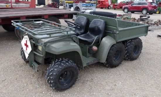 John Deere 4 x 6 Gator