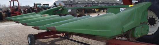 John Deere 643 Corn Head