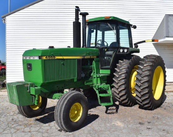 1989 John Deere 4555