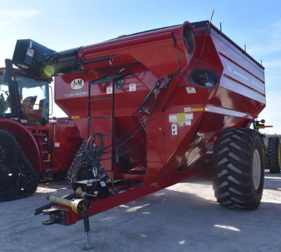 J&amp;M 750 Grain Cart