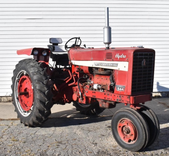 1970 IH Farmall 544