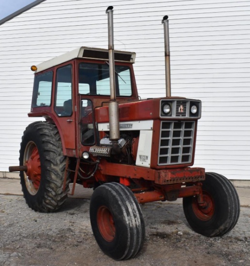 1974 IH Farmall 1568