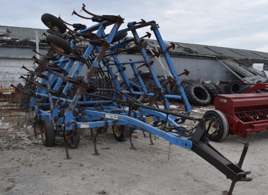 DMI Tiger Mate Field Cultivator