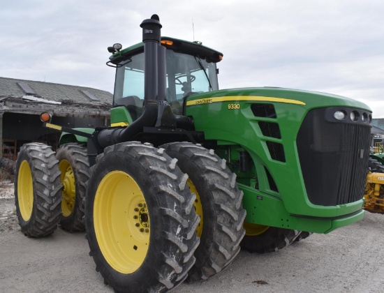 John Deere 9330