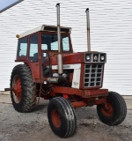 1974 IH Farmall 1568