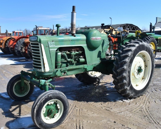 Oliver 880