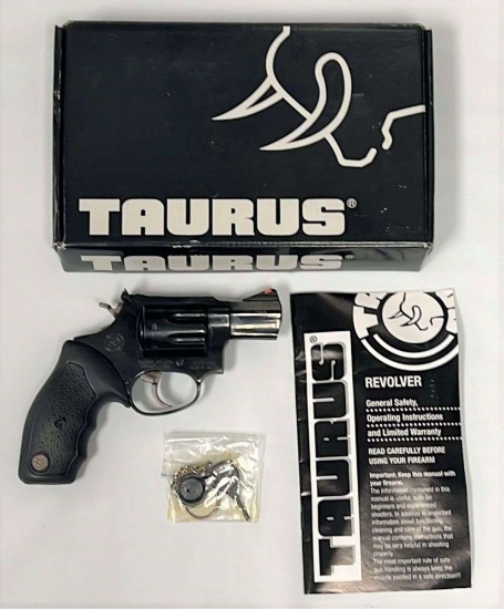 Taurus, 17 Revolver