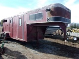 Gooseneck horse trailer. 16' . With tack room. Solid.