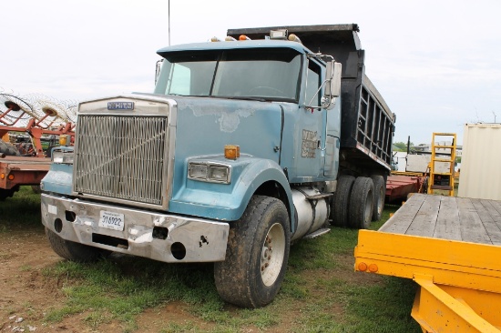 1986 Volvo White Dump Truck