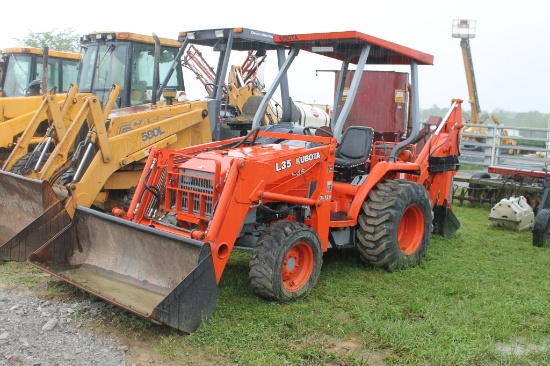 Kubota L35 with Backhoe
