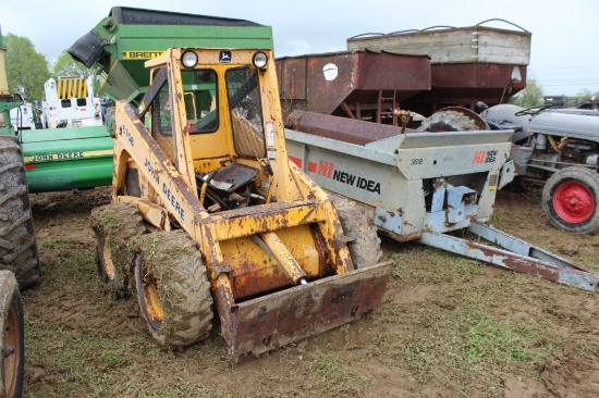 John Deere 675B Skidsteer