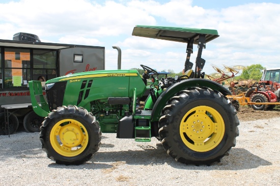 John Deere 5085