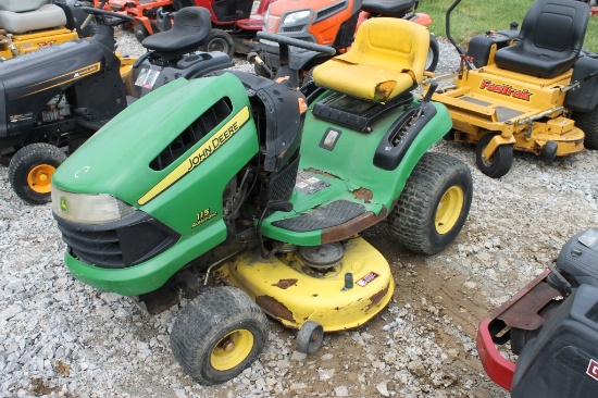 John Deere 115 Automatic Riding Mower