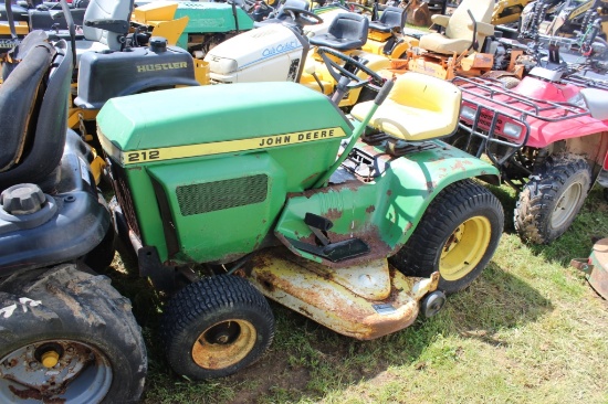 John Deere Riding Mower