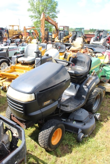 Poulan Pro Riding mower