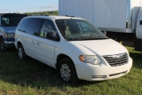 2007 Town and Country Van