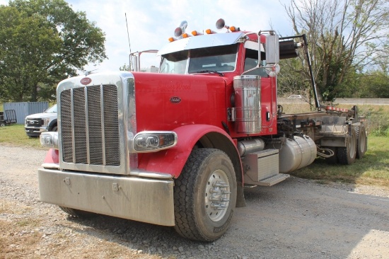 2010 Peter Built 389 Roll Off