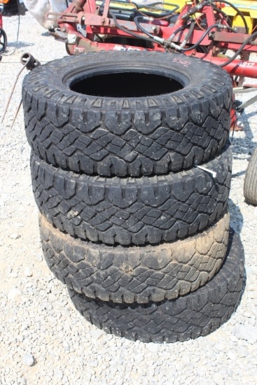 (5) 17" Jeep wheels and tires