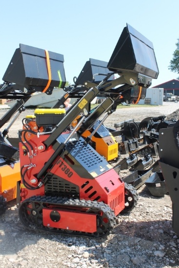 Future FT380C Skid Steer Loader