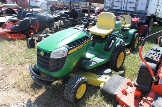 John Deere E180 Mower