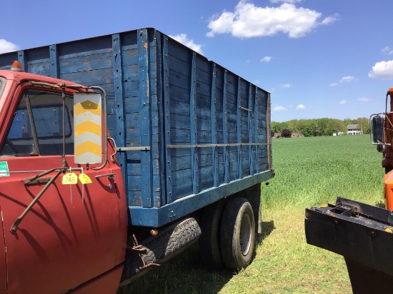 1969 GMC 5500 V6 gas truck