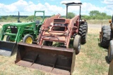 CASE 585 FAMR TRACTOR W/ LOADER