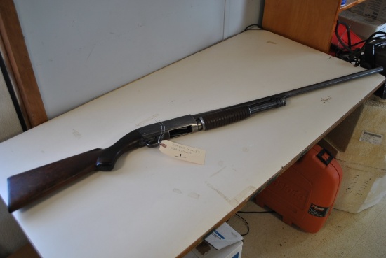 ITHACA MOD 37 12GA PUMP SHOTGUN