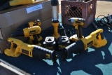 DEWALT CORDLESS TOOL KIT